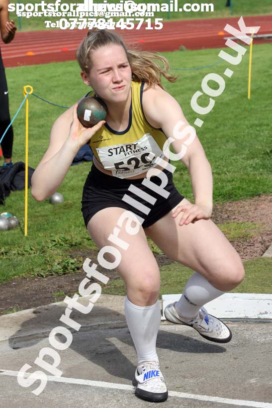 Womens under-17s shot putt, Northern Under-17s/U-15s and U13s Champs, Leigh Sports Village, Leigh. Photo: David T. Hewitson/Sports for All Pics